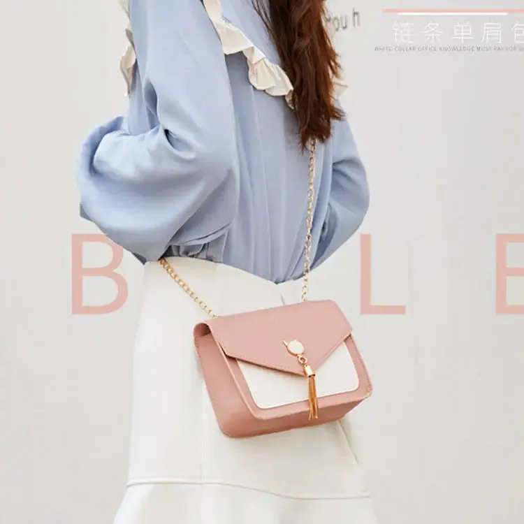Cat Lock Chain Crossbody Bag