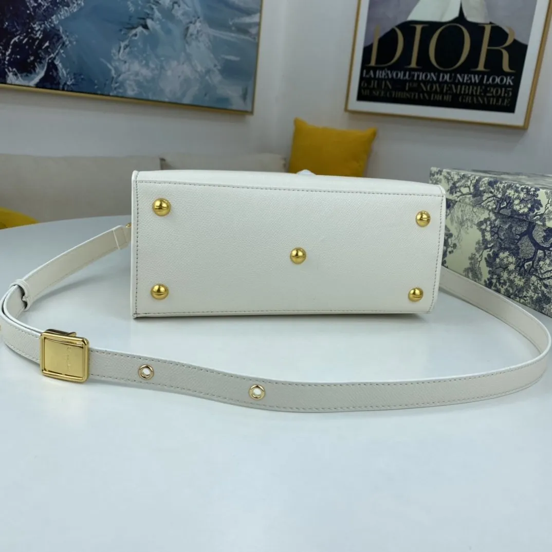 Designer Handbags DR 078