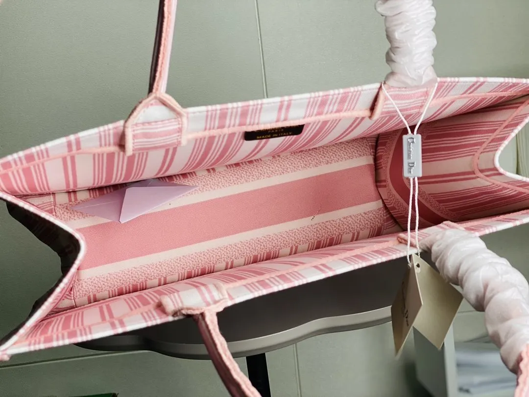 Designer Handbags DR 118