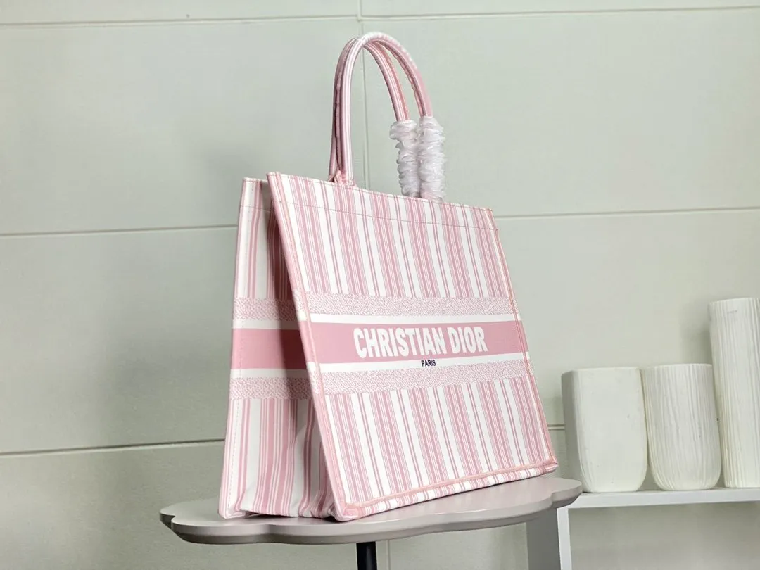 Designer Handbags DR 118