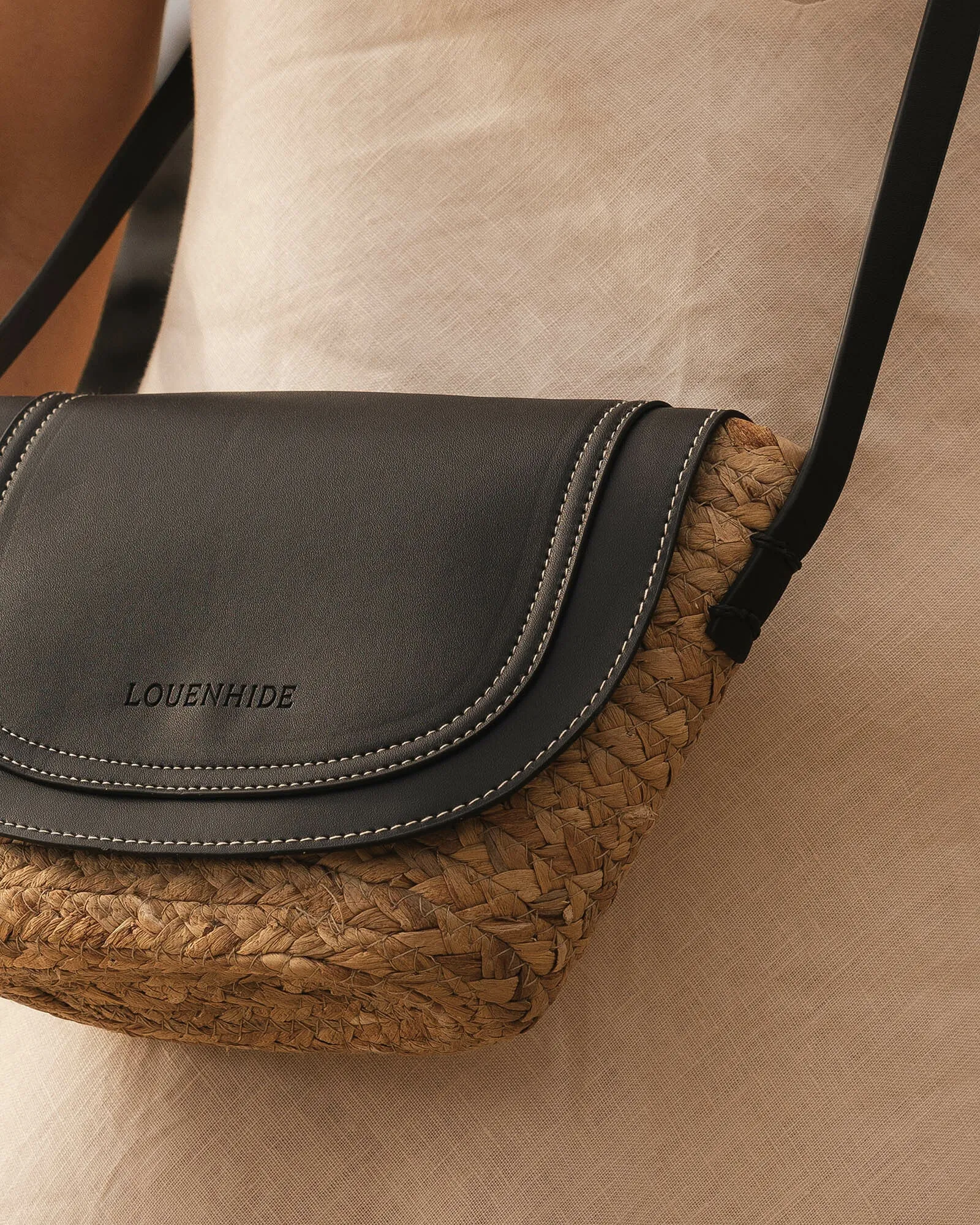 Dixie Straw Crossbody Bag