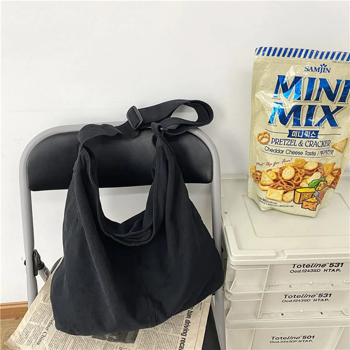 GAXOS Aesthetic Cute Messenger Bag for School Vintage Black Canvas Crossbody for Women Shoulder Laptop Bag