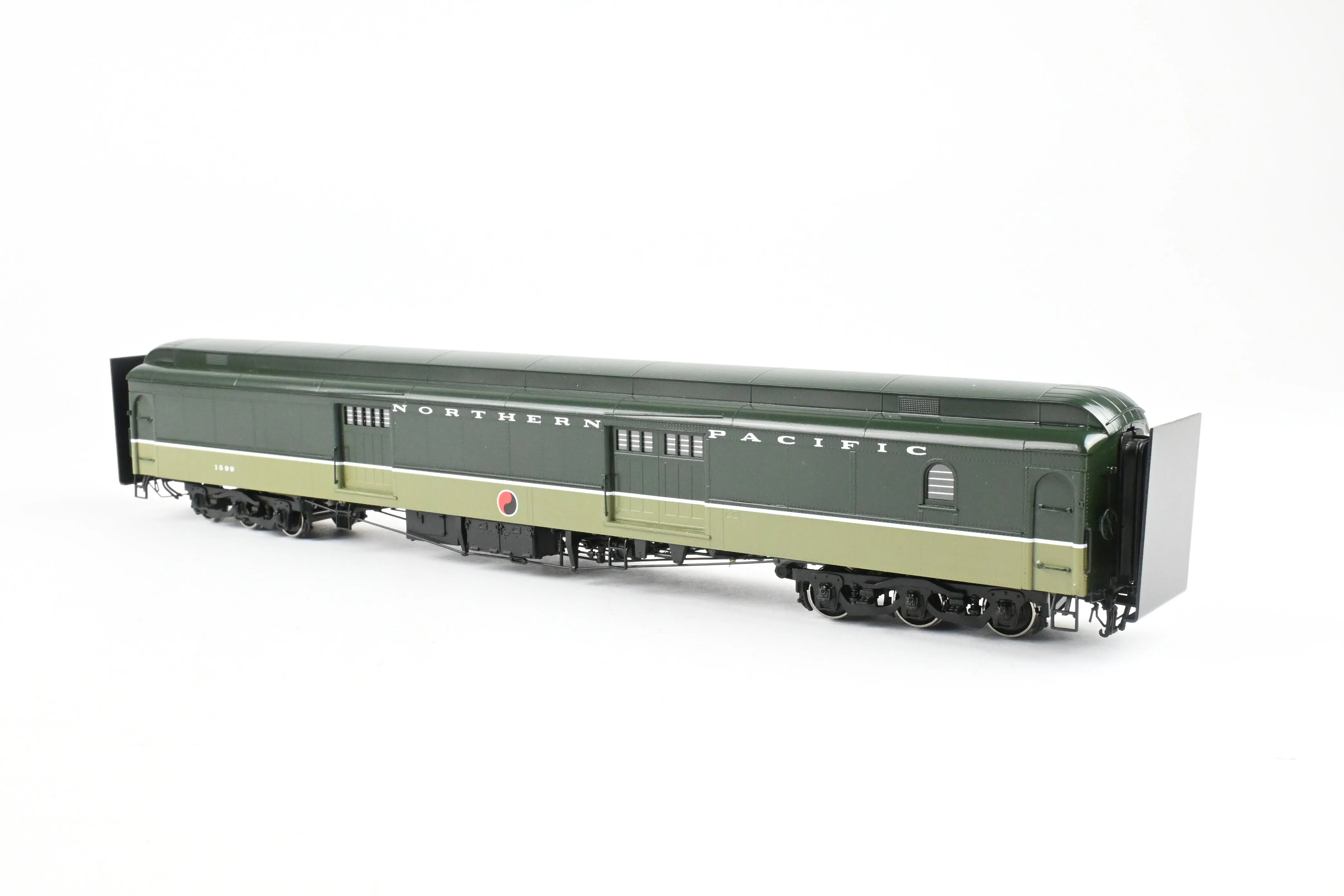 HO Brass W&R Enterprises NP - Northern Pacific Truss Rod Baggage Car Factory Painted "Loewy"  No. 1599