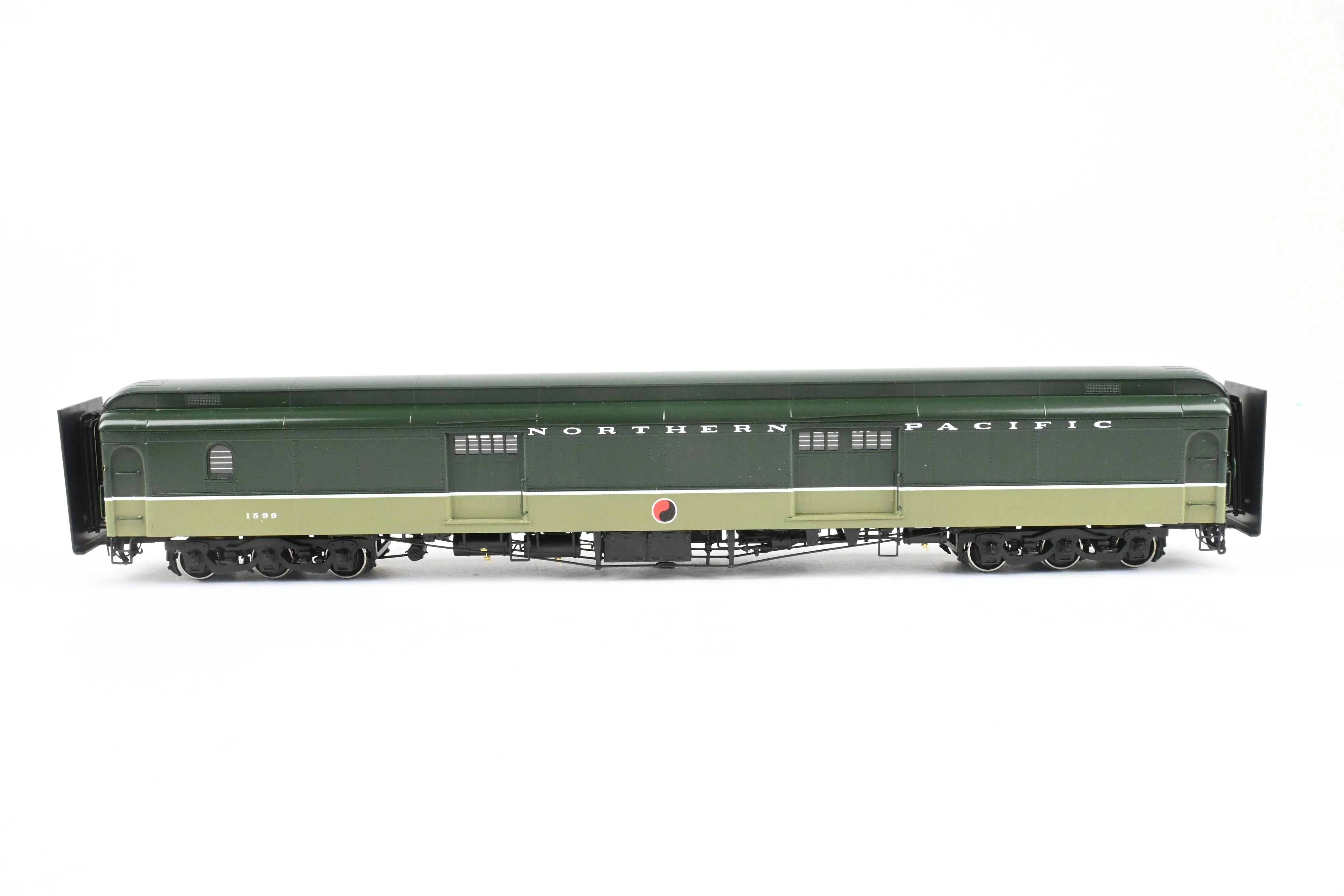 HO Brass W&R Enterprises NP - Northern Pacific Truss Rod Baggage Car Factory Painted "Loewy"  No. 1599