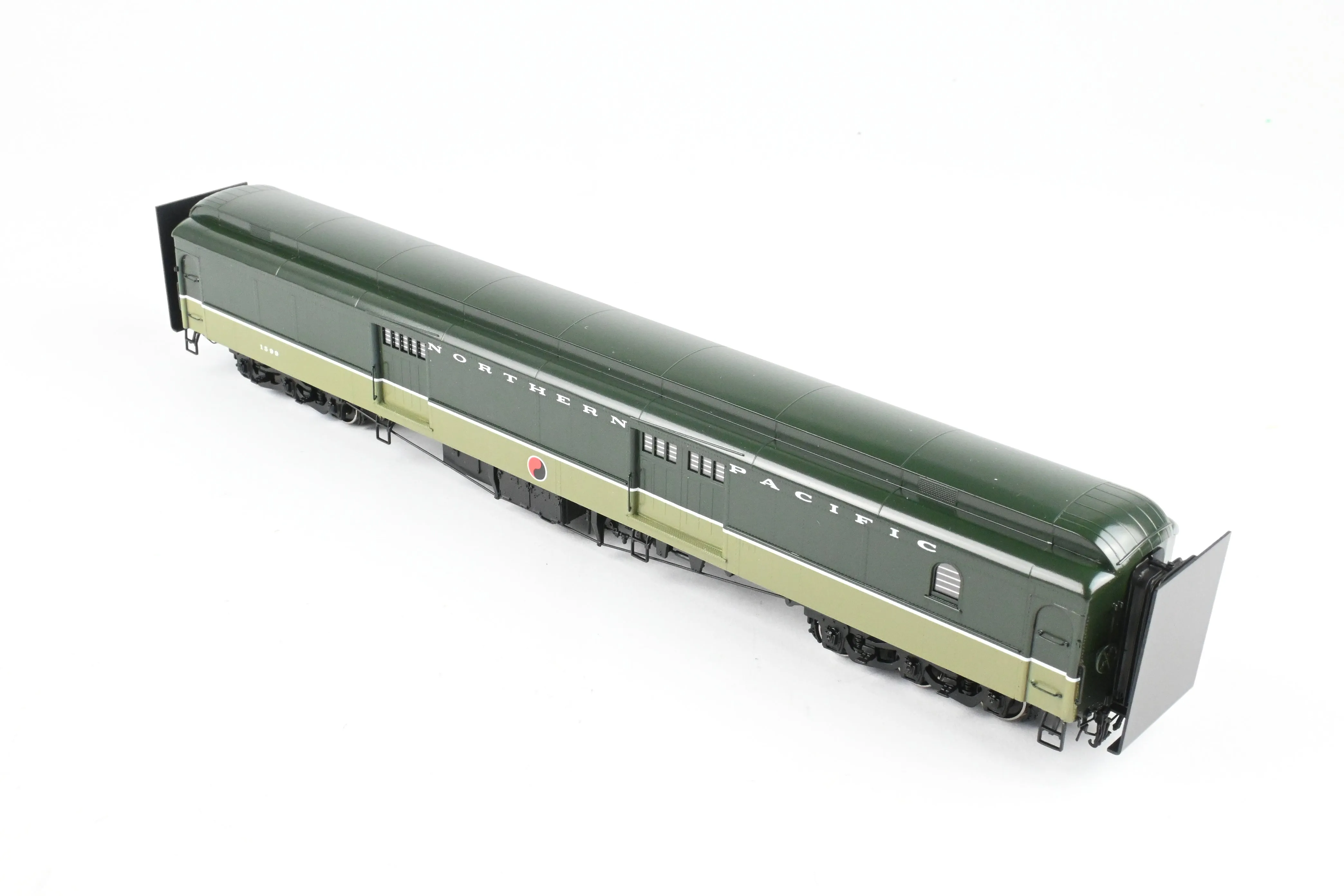 HO Brass W&R Enterprises NP - Northern Pacific Truss Rod Baggage Car Factory Painted "Loewy"  No. 1599