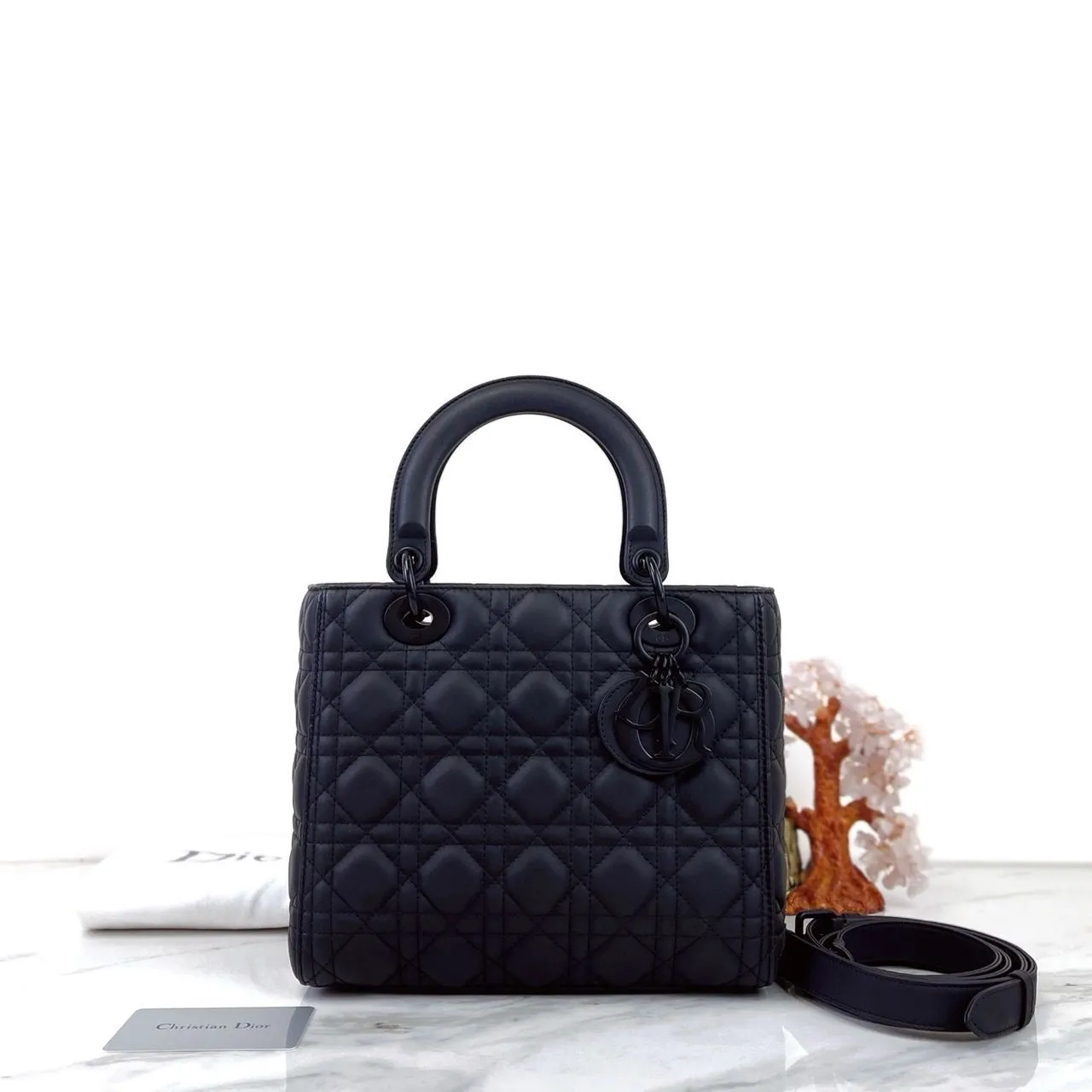 Lady Dior Medium Black Ultramatte