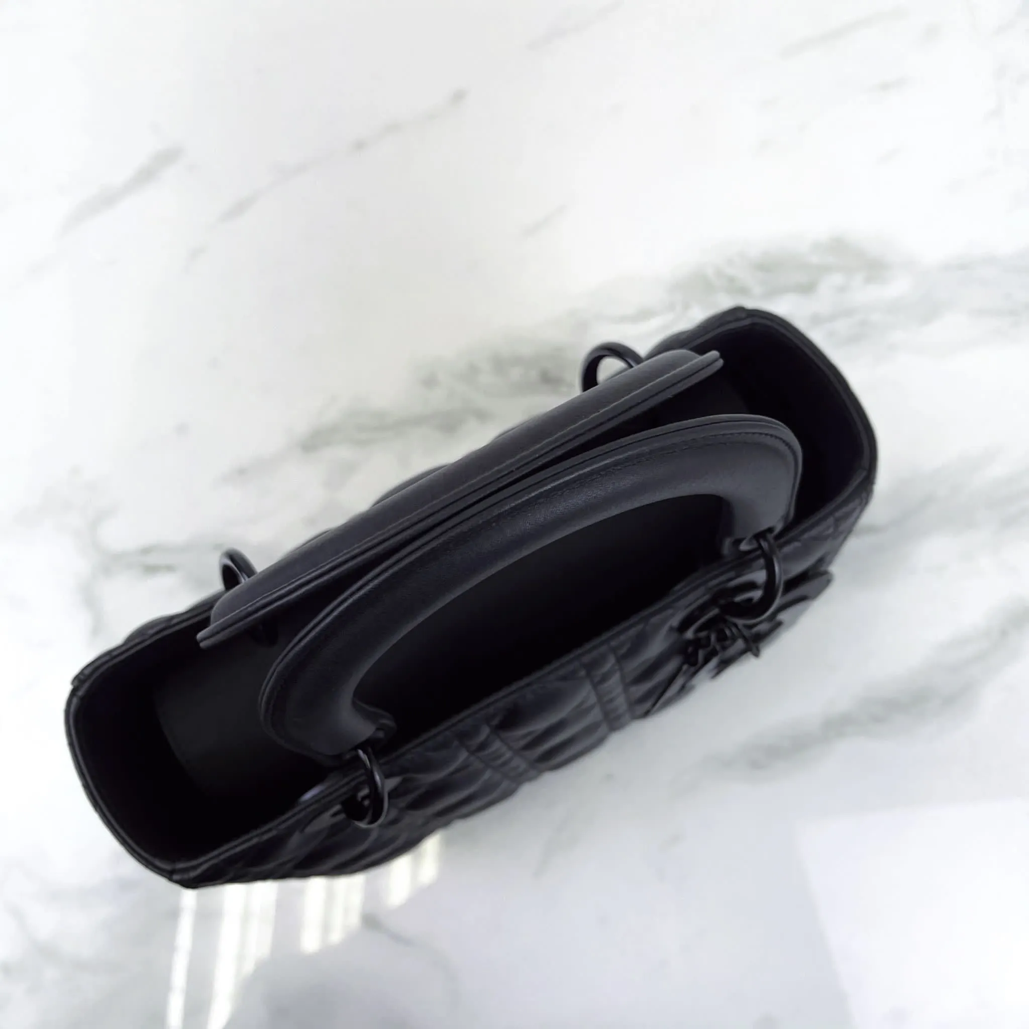 Lady Dior Medium Black Ultramatte