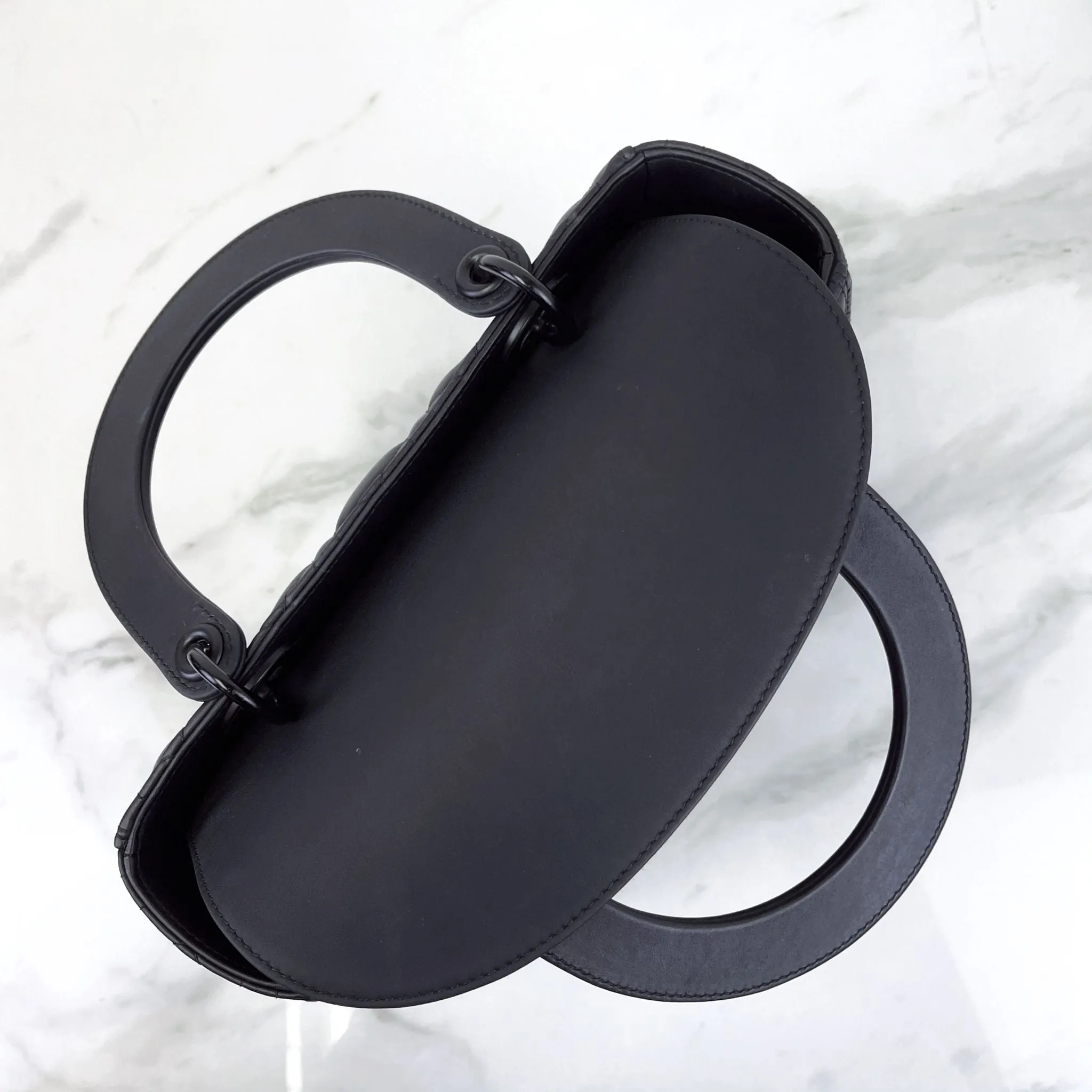 Lady Dior Medium Black Ultramatte