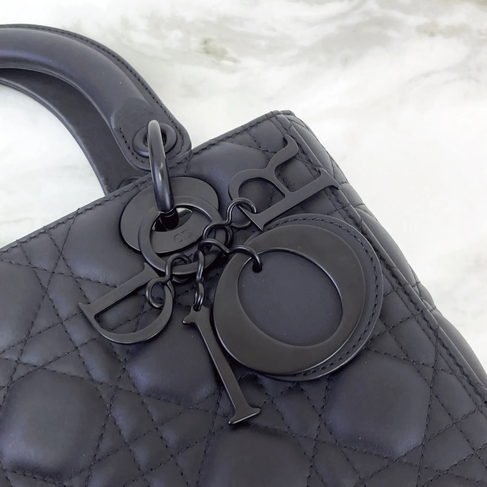 Lady Dior Medium Black Ultramatte