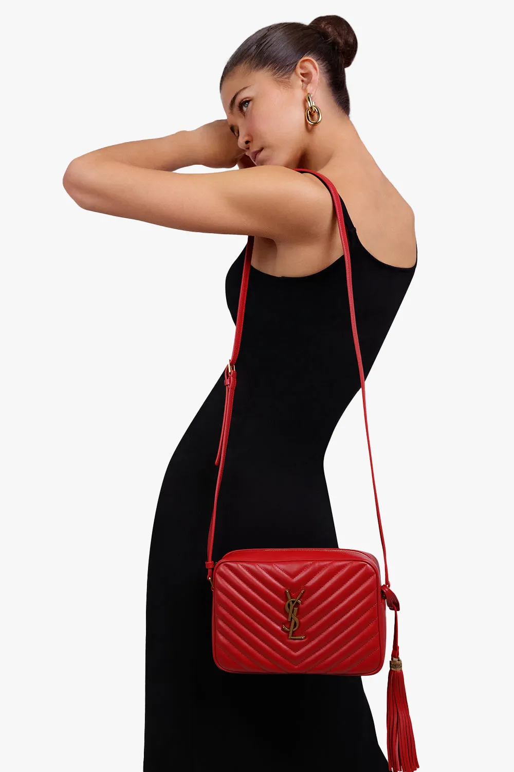 LOU QUILTED CAMERA BAG | ROUGE EROS/GOLD